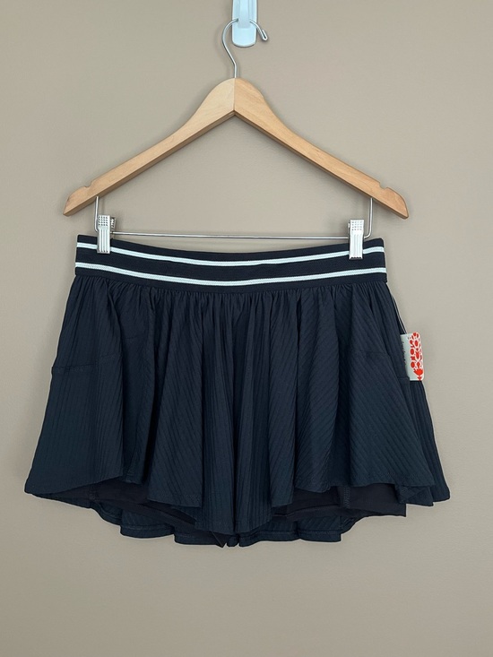 FP Movement by Free People Pants - {FP Movement} Sultry Skort in Black - Womens Large - NWT
